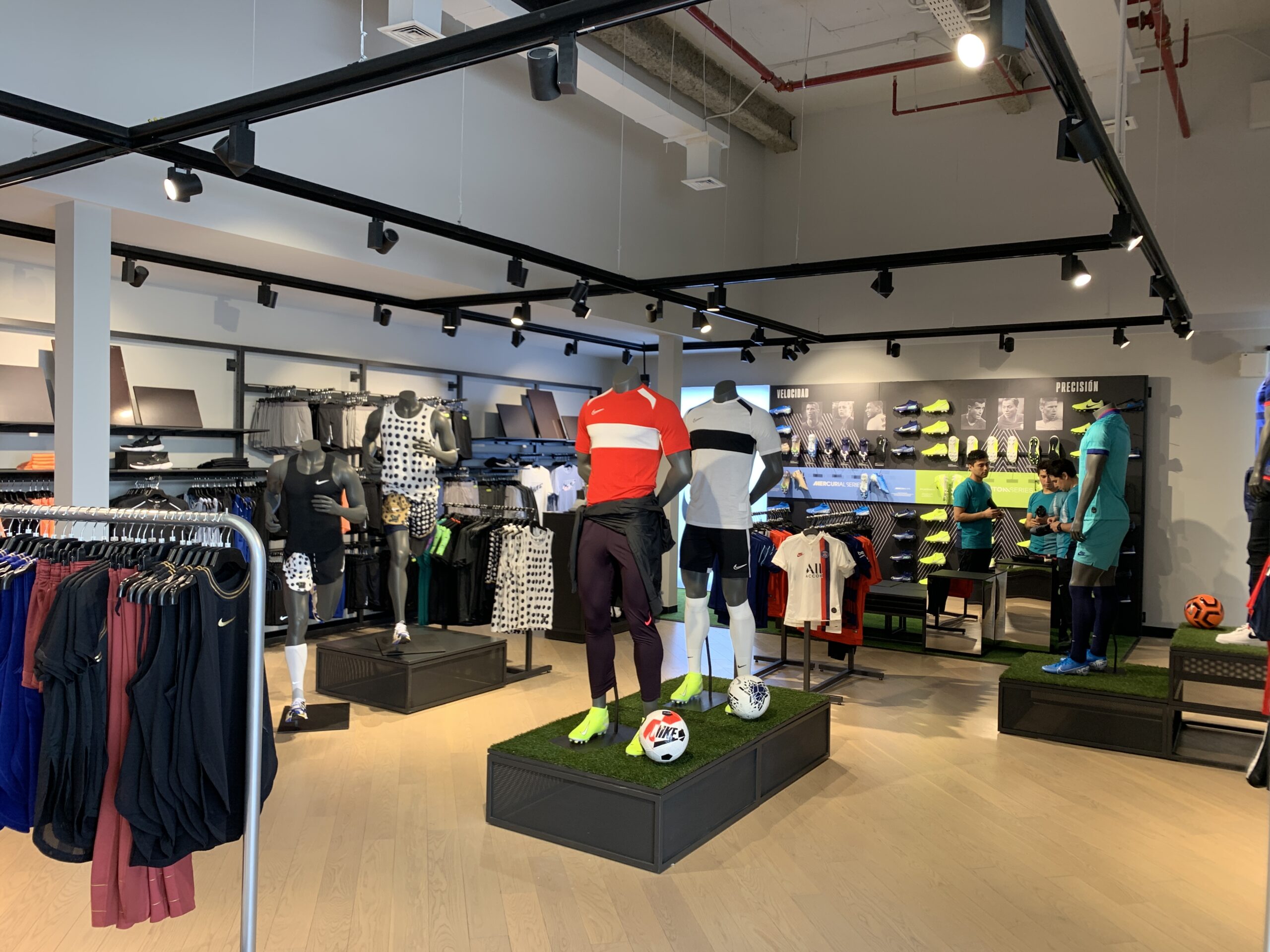 3 Nike Parque Arauco