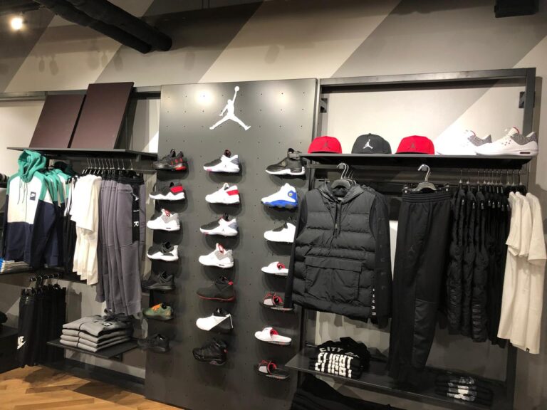 8 Nike Imperio