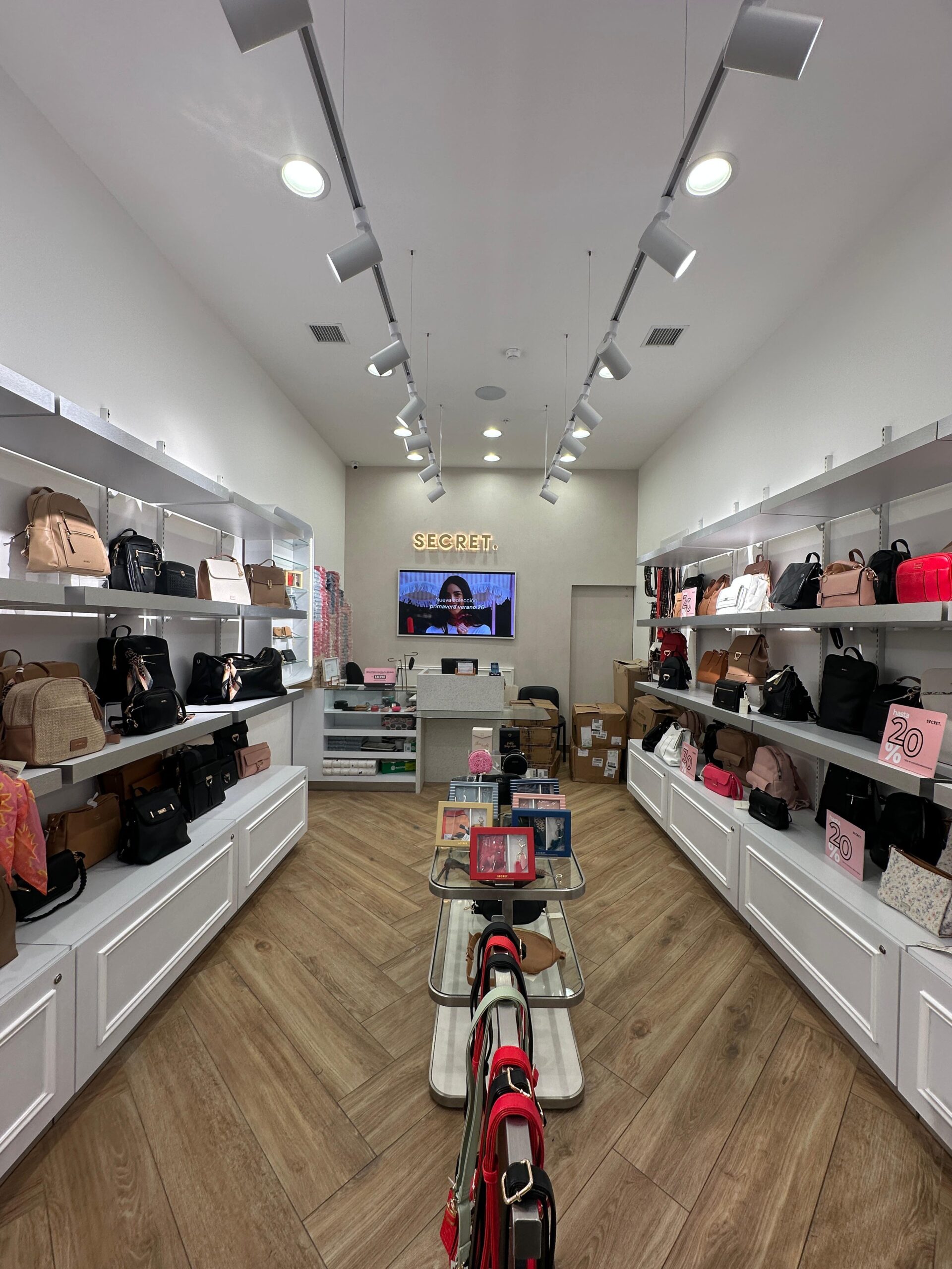 96a5e467-55ff-4685-8ce6-f9bb7f721097