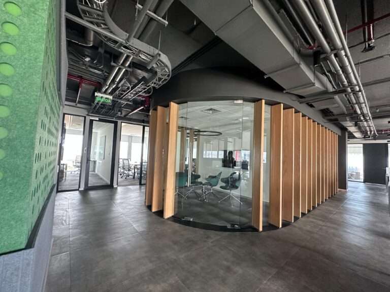 ddde6fdc-1937-48a3-ac36-375f3f82d55a